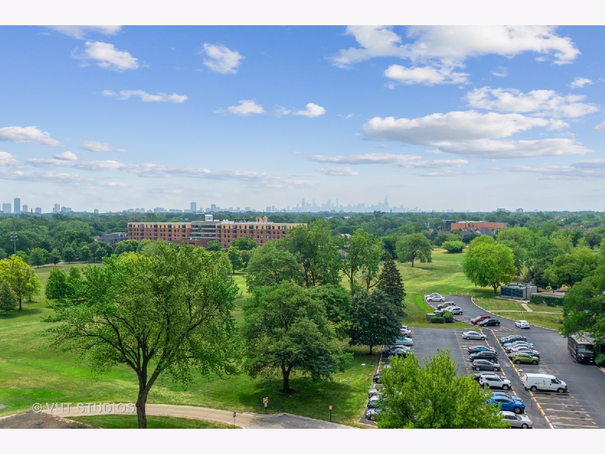 7033 Kedzie Avenue, Chicago, Illinois 60645 MLS 11131500 WinterCohen