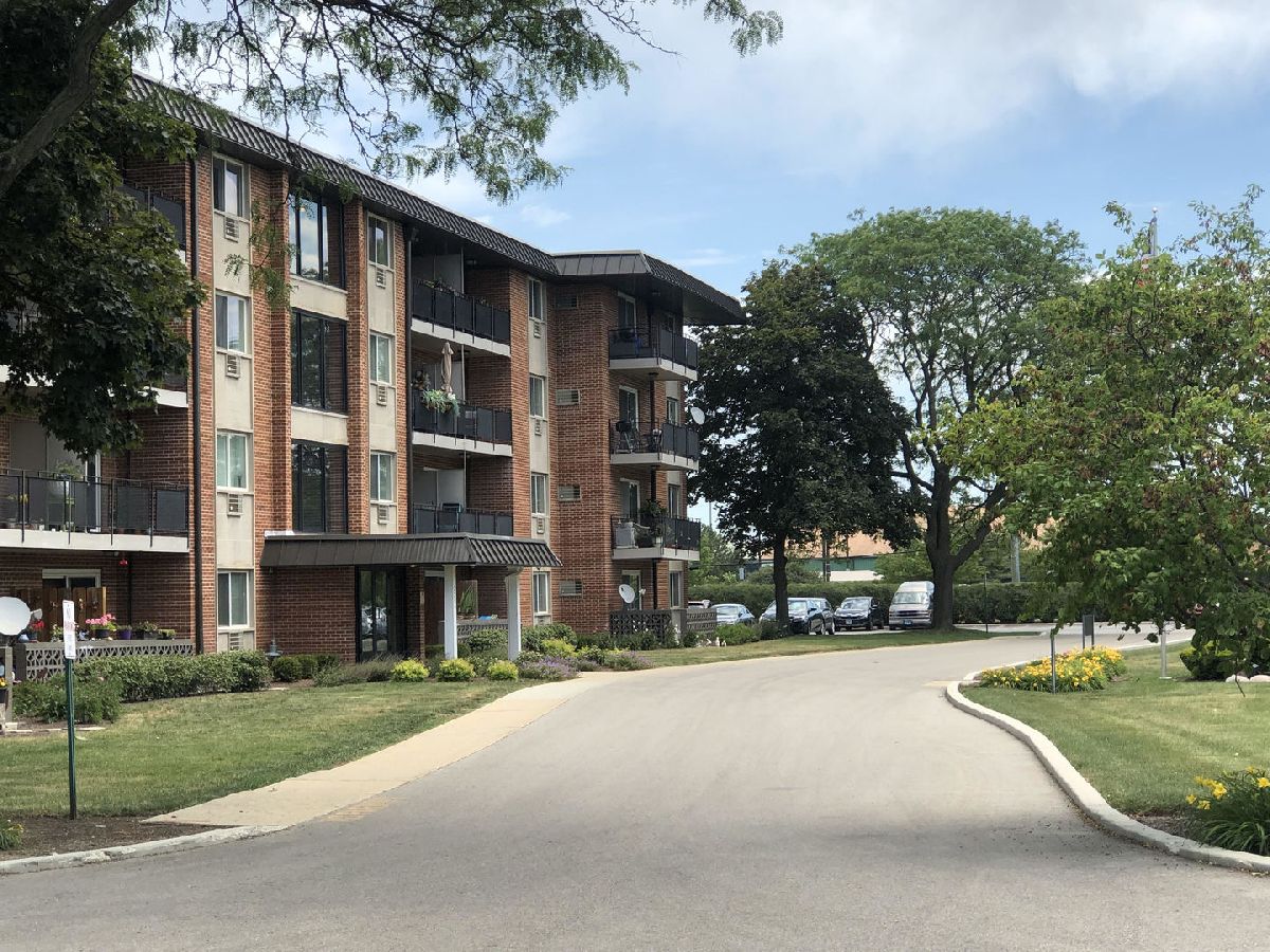 Condominiums Sold The Sanctuary Arlington Heights Illinois, 2234 Goebbert
