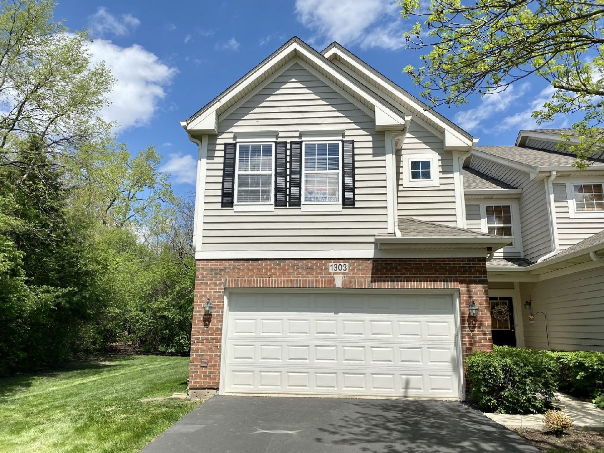 Townhomes Sold Danada Woods Naperville Illinois, 1303 Danada