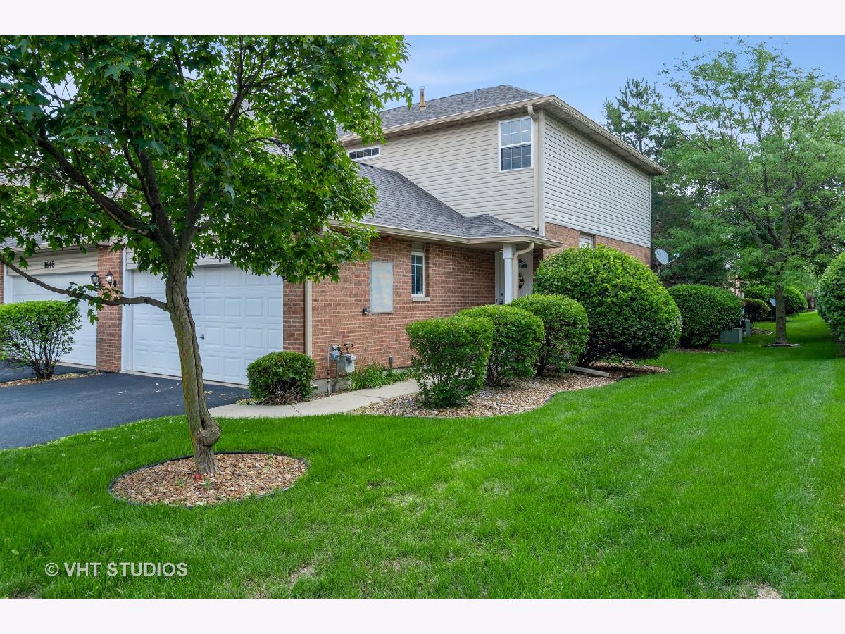 Townhomes Sold Riverbrook West Naperville Illinois, 1650 Windward