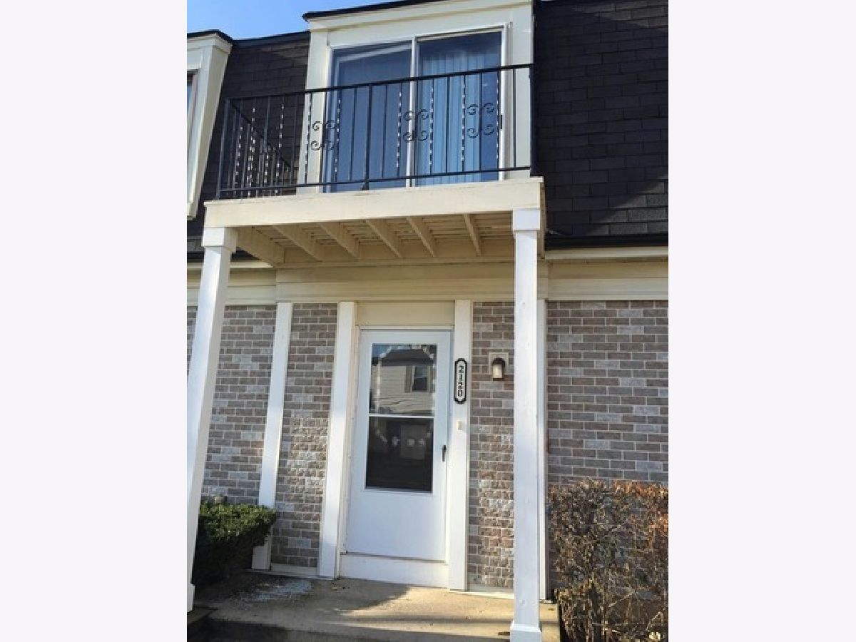 Townhomes & Condos Rented Inverrary West Palatine Illinois, 2120 Ginger Creek