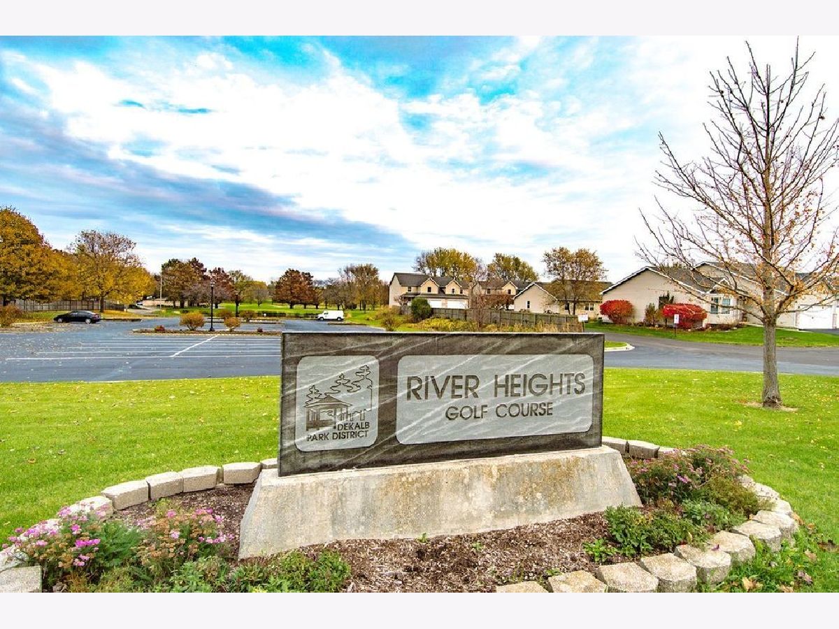 Townhomes Sold Greenview Townhomes Dekalb Illinois, 1181 Golf