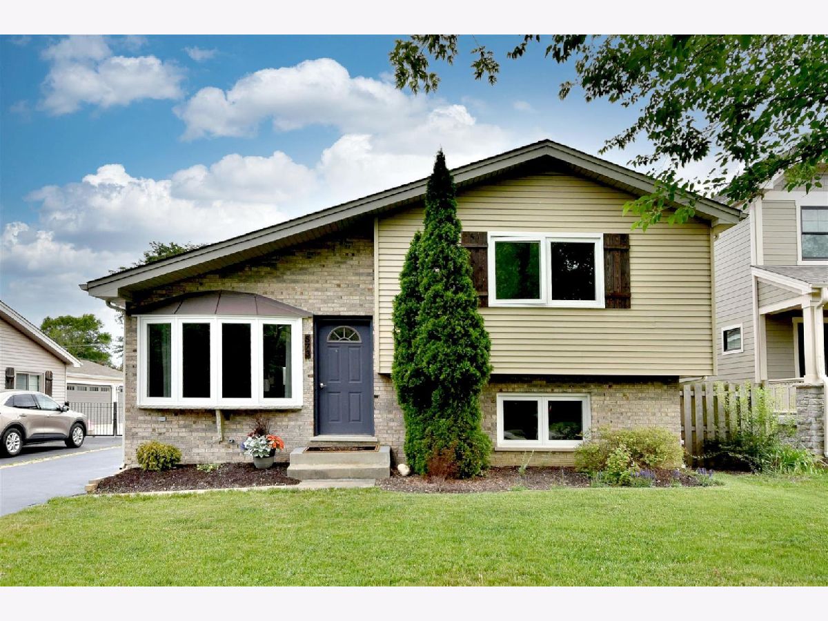 Homes Sold Elmhurst Gardens Elmhurst Illinois, 573 Fay