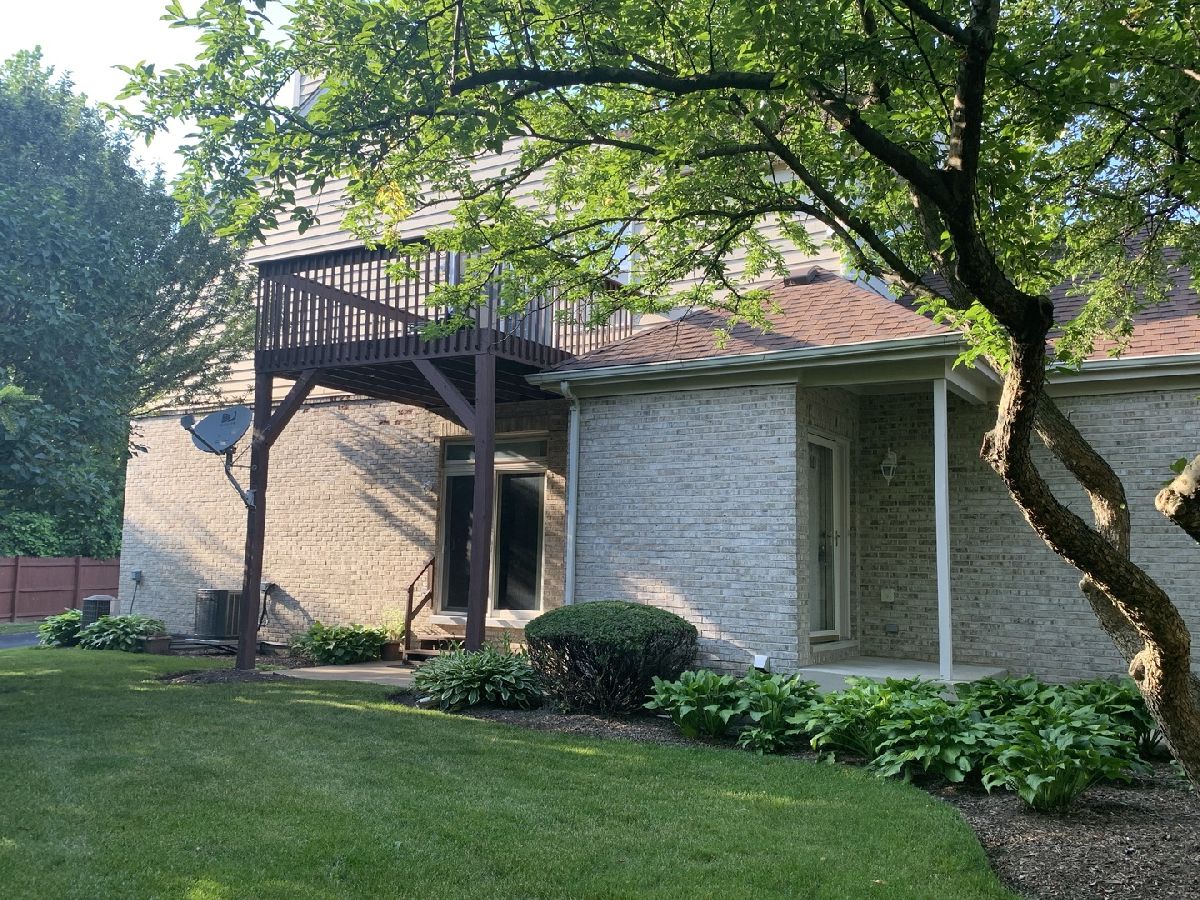 Townhomes & Condos Sold Countyline Algonquin Illinois, 2104 Glacier