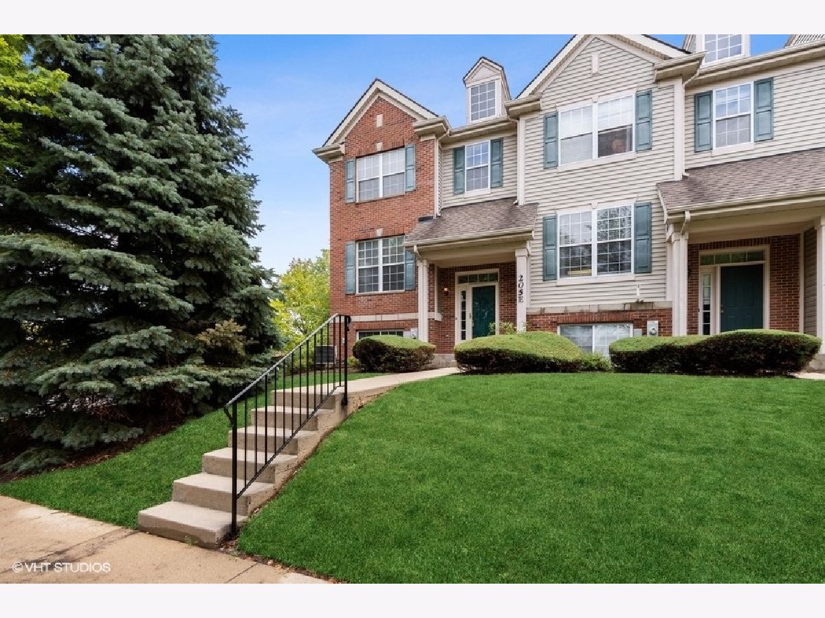 Townhomes Sold Liberty Square Mount Prospect Illinois, 205 Louis