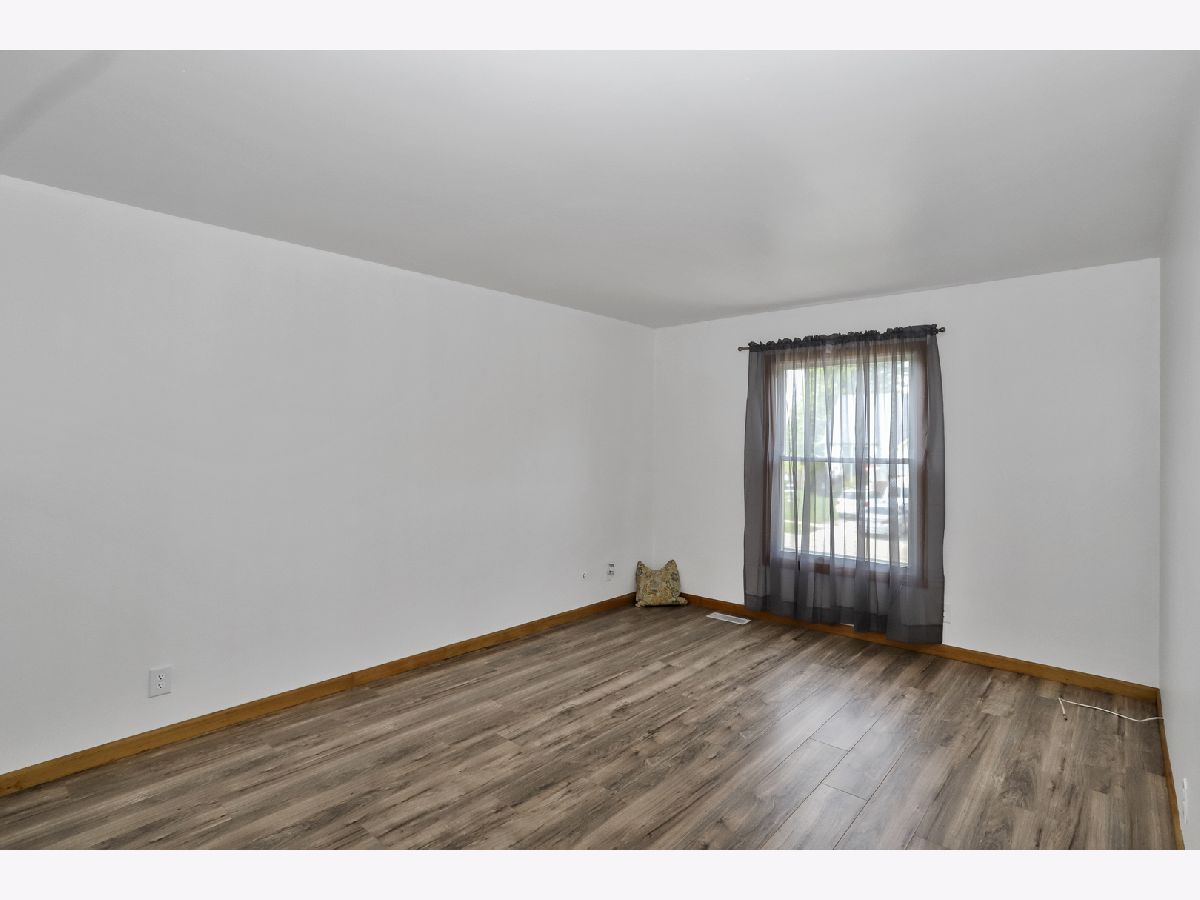 Homes Sold Settlers Lake Streamwood Illinois, 160 Abbeywood