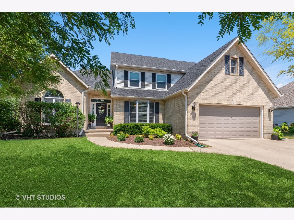 Homes Sold Windfield Meadows Sycamore Illinois, 1143 Susan