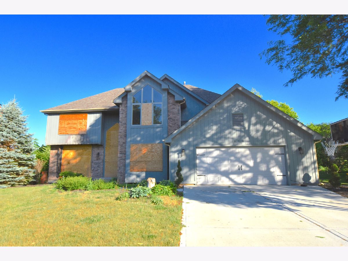 Homes Sold Derby Glen Glen Ellyn Illinois, 855 Hatte Gray