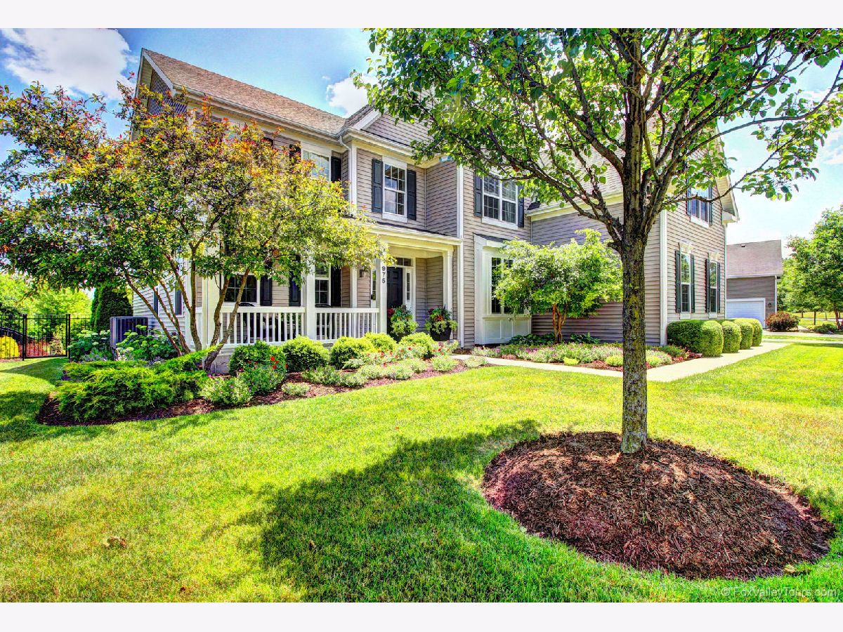 Homes Sold Verona Ridge Aurora Illinois, 975 Verona Ridge