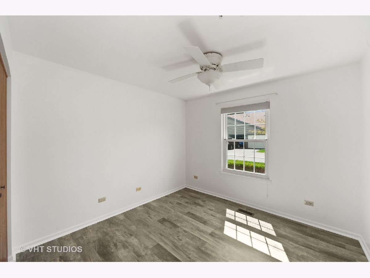 Townhomes & Condos Sold Whispering Oaks Palatine Illinois, 721 Whispering Oaks