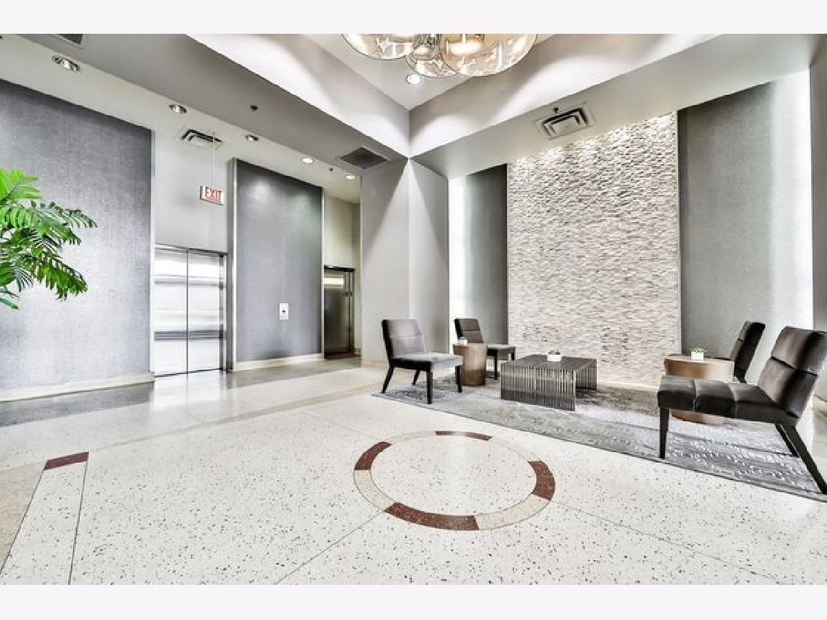 Condos & Townhomes Rented Erie Center Lofts Chicago Illinois, 375 Erie