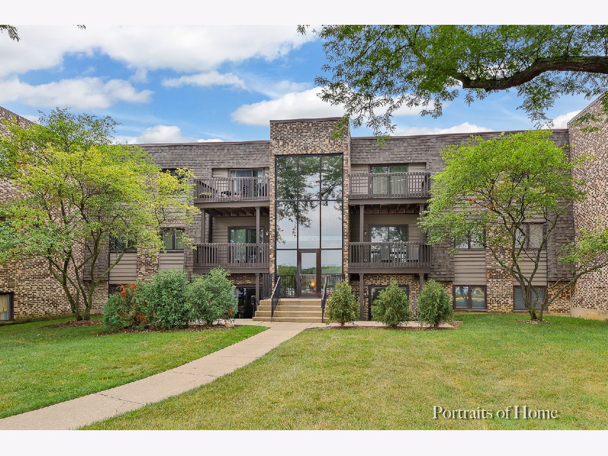 Condominiums Rented Drake Terrace Wheaton Illinois, 1462 Stonebridge