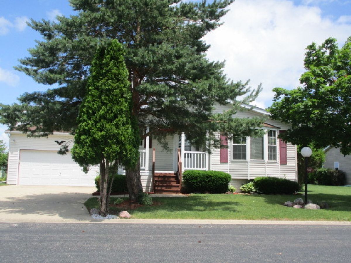 Subdivision Sold Wildwood Sandwich Illinois, 462 Meadowlark