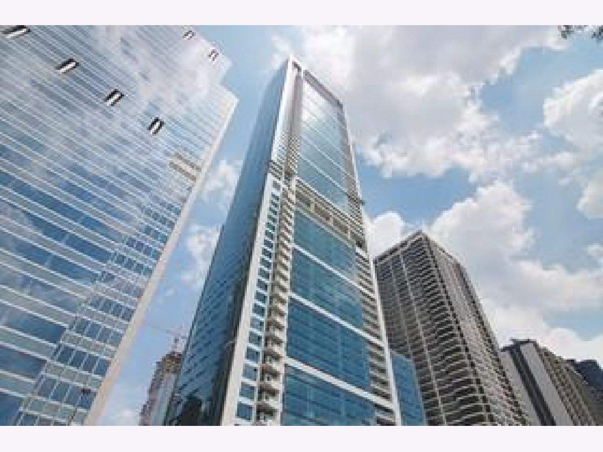 Condos & Townhomes Sold 340 E  Randolph Chicago Illinois, 340 Randolph