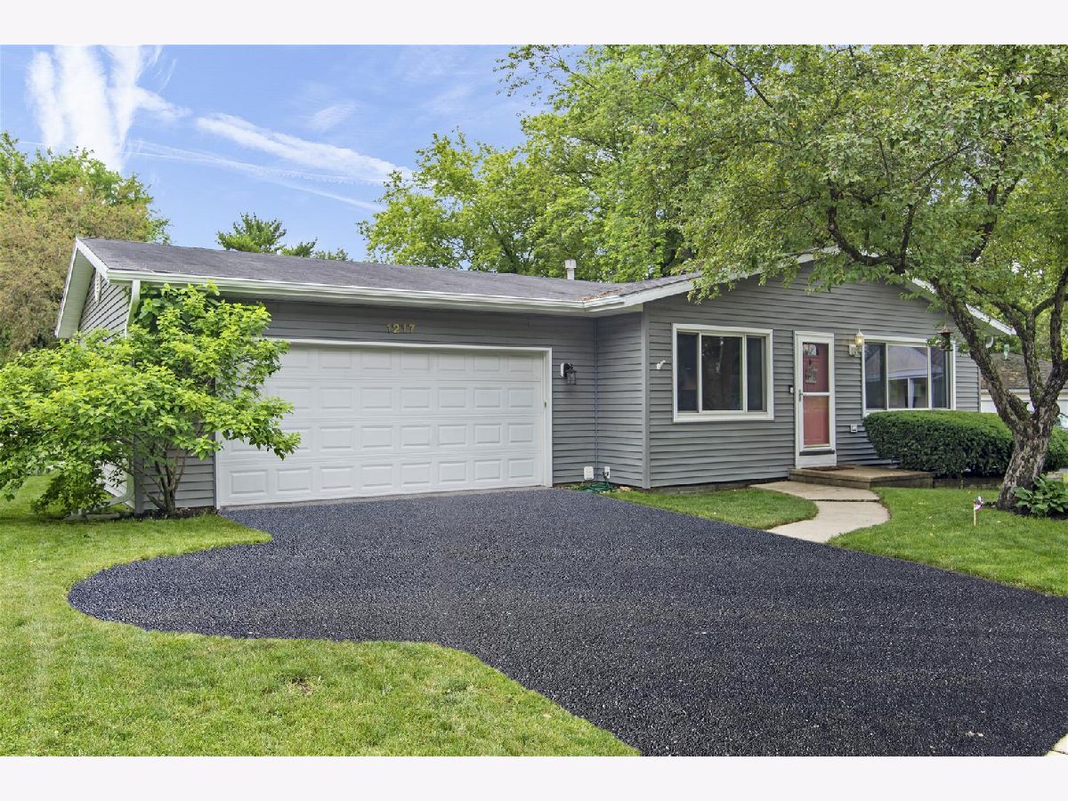 Homes Sold Schoolside St Charles Illinois, 1217 Rita