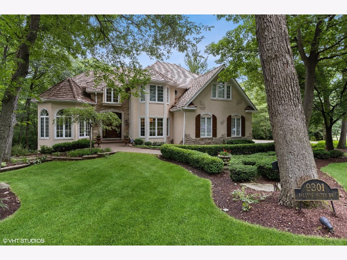 Homes Sold Falling Water Burr Ridge Illinois, 9301 Falling Waters