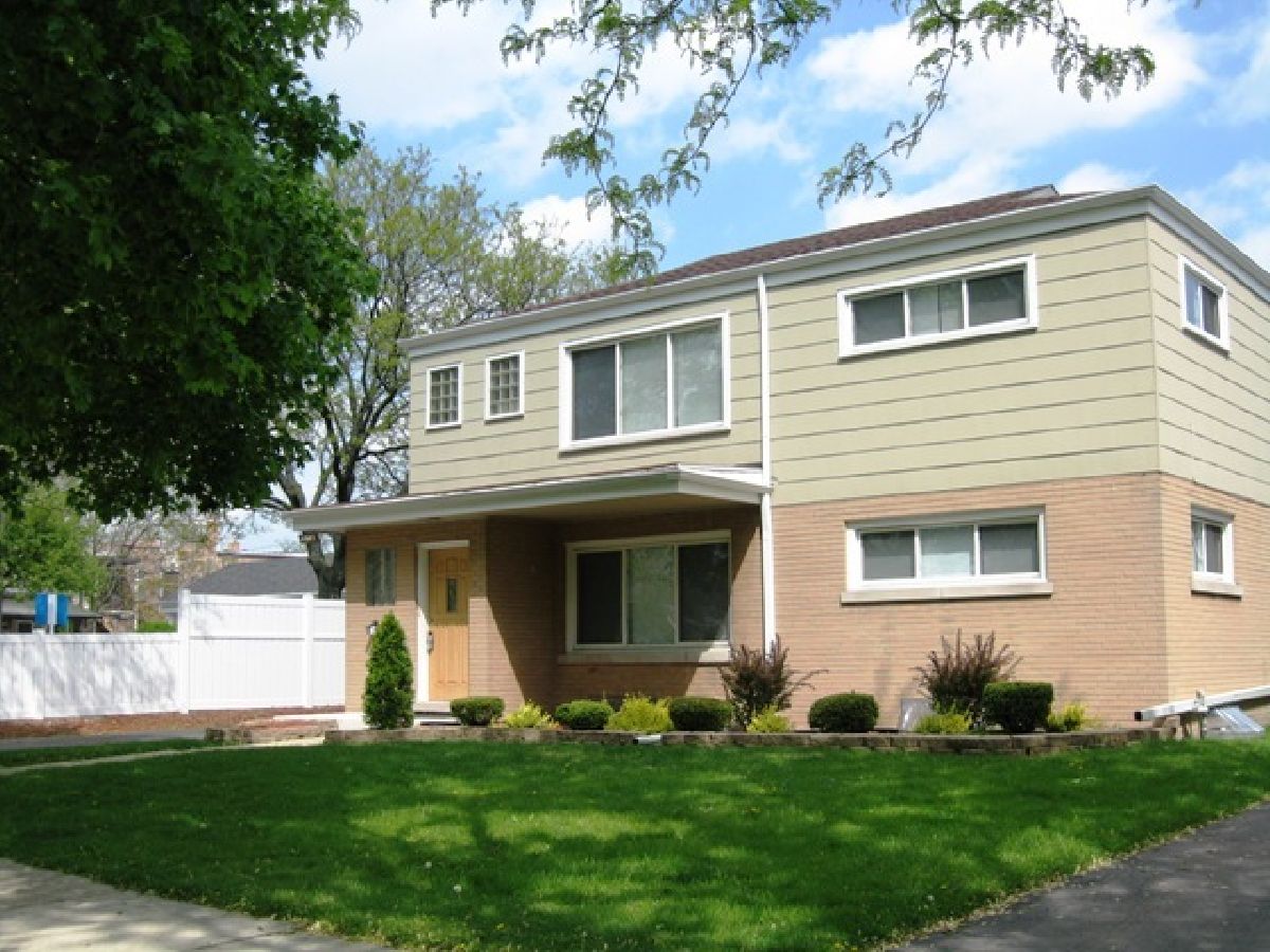 Homes & Townhomes Rented Old Town Western Springs Illinois, 4501 Grand