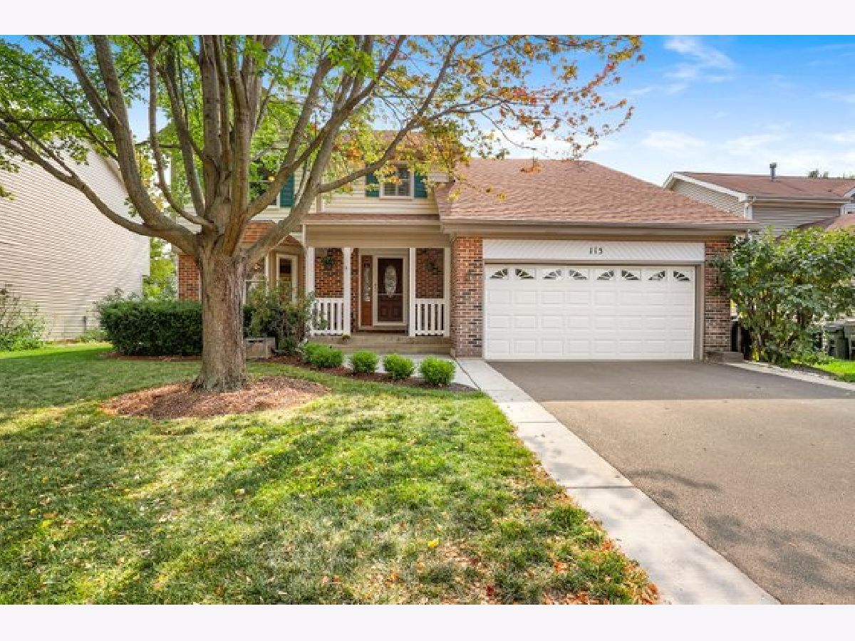 Homes Sold Country Brook Estates Mundelein Illinois, 115 Emerald