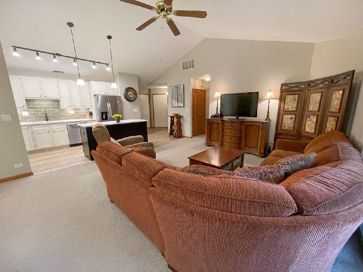 Condos & Townhomes Sold Willowbend Naperville Illinois, 5S560 Paxton