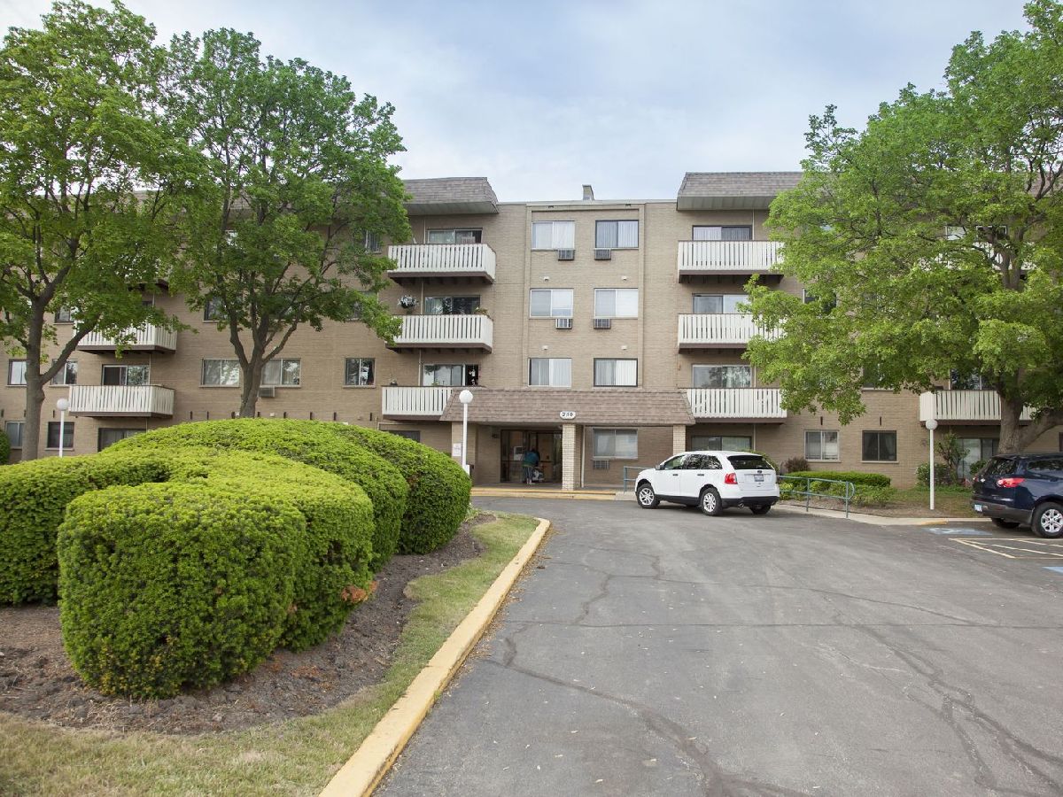 Condominiums & Homes Sold Westgate Mount Prospect Illinois, 280 Westgate