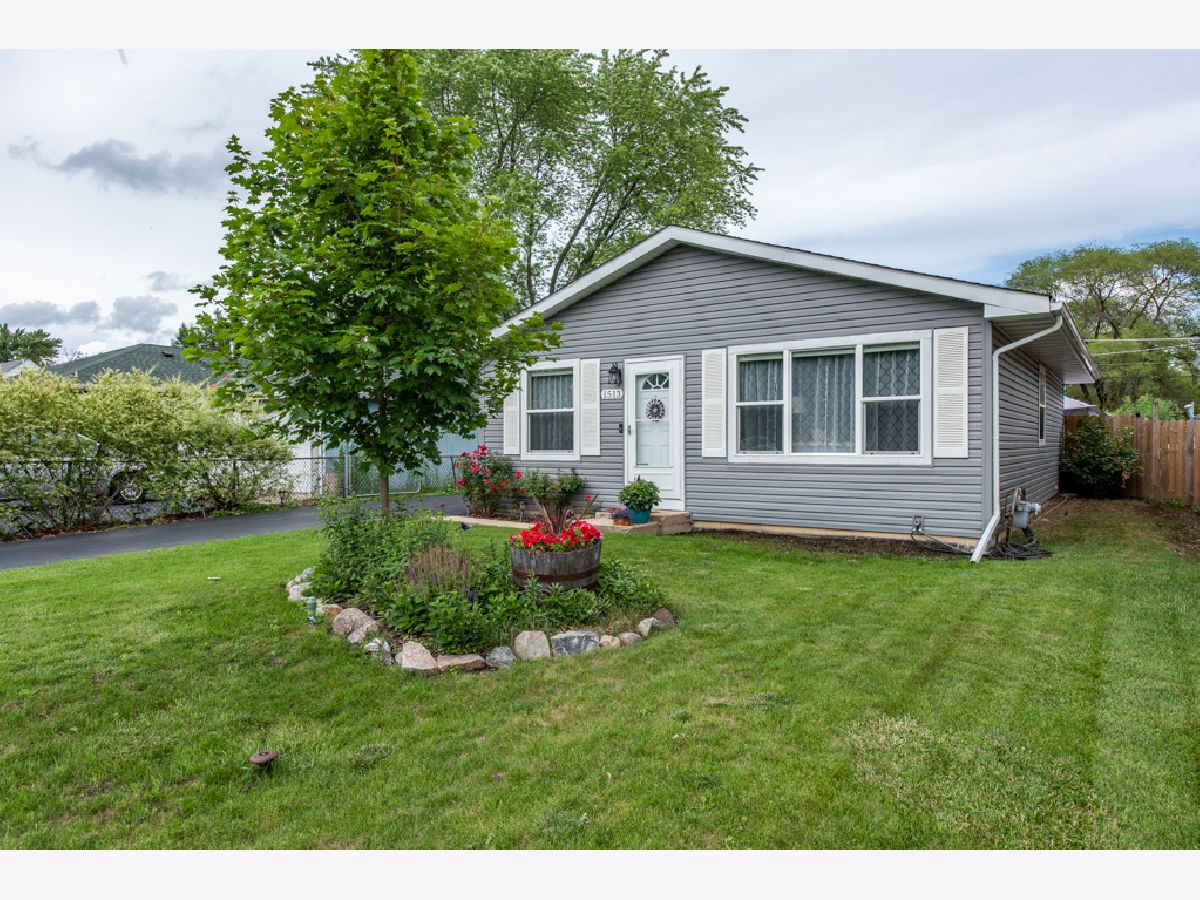 Homes & Condos & Townhomes Sold Round Lake Beach Round Lake Beach Illinois, 1513 Ridgeway