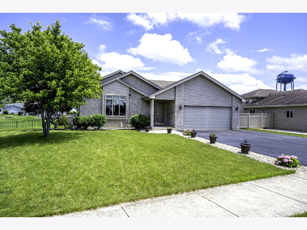 Townhomes & Homes Sold Crest Estates Crest Hill Illinois, 2022 Jasmine