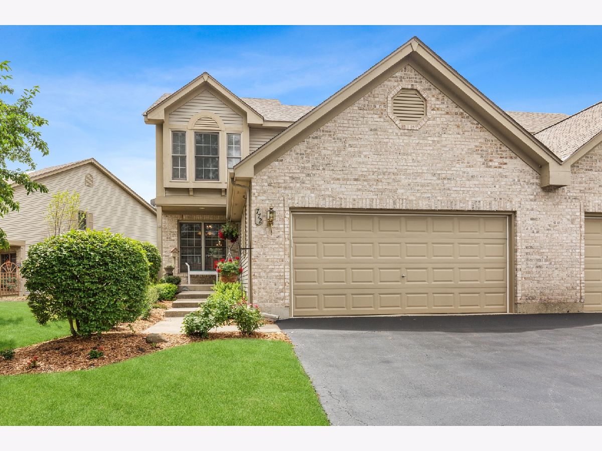 Townhomes Sold Arbor Walk Crystal Lake Illinois, 772 Woodmar