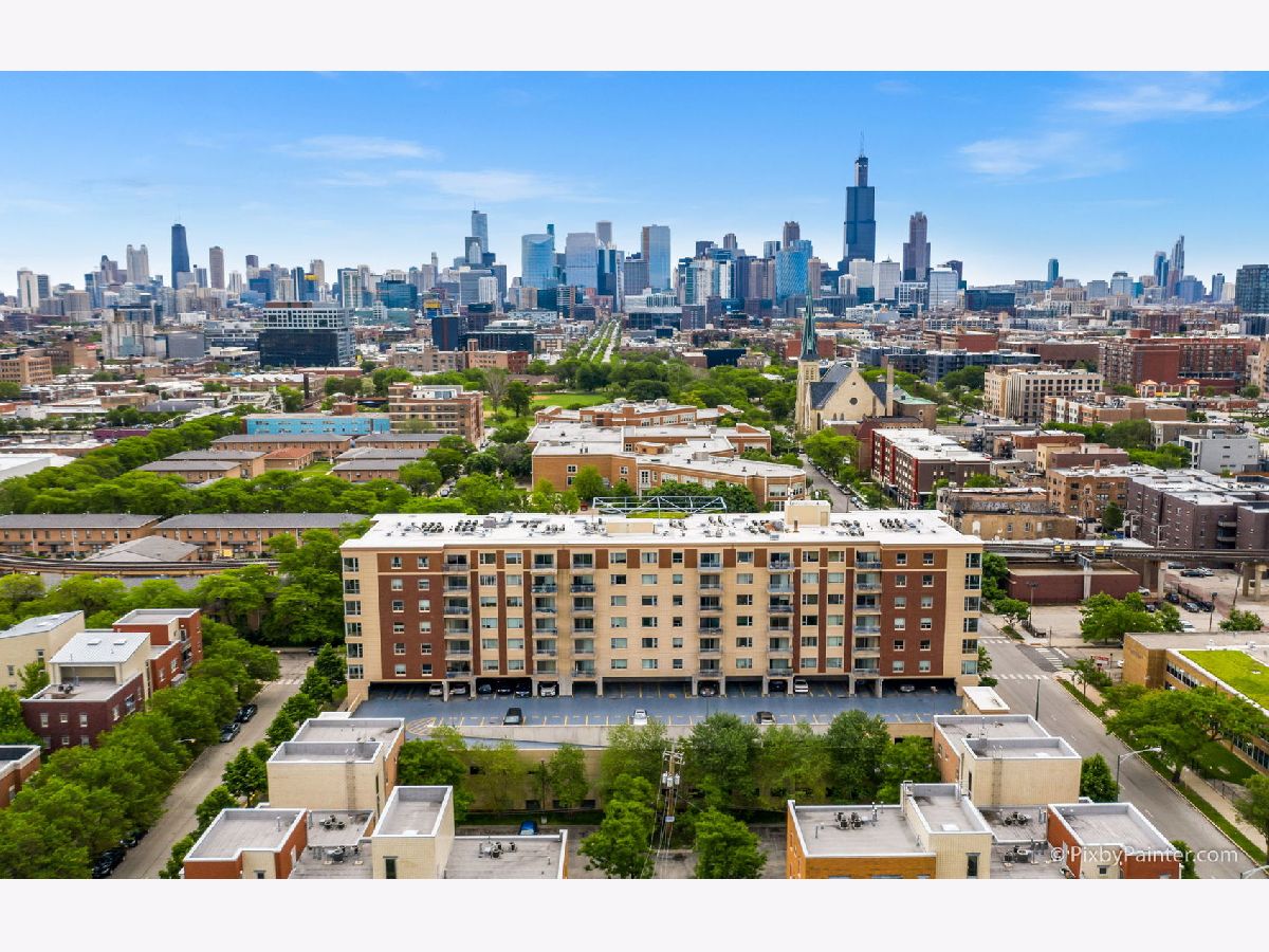 Condominiums Rented Westhaven Park Chicago Illinois, 100 Hermitage