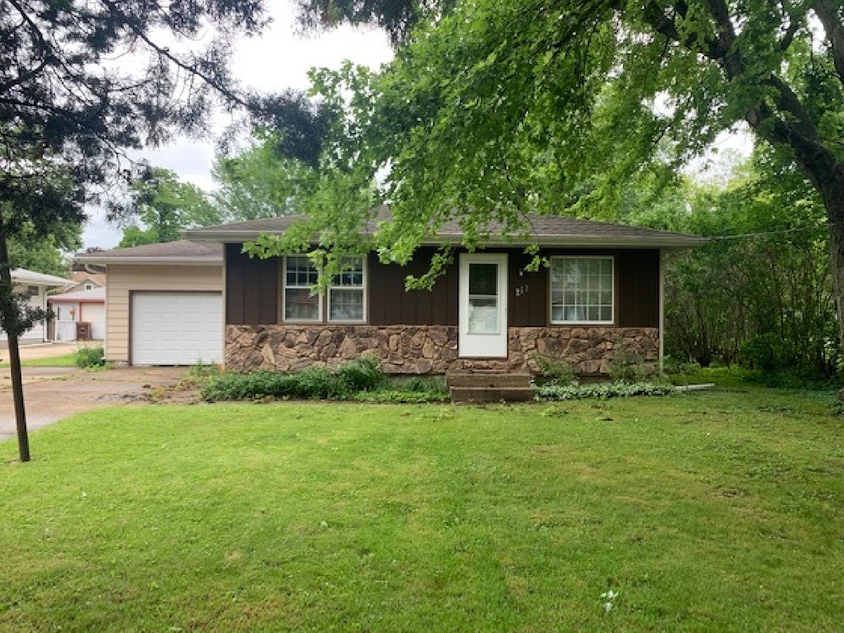  Sold Creston Illinois, 212 Ridge