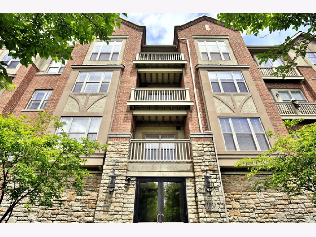 Condos & Townhomes Rented Shermer Place Northbrook Illinois