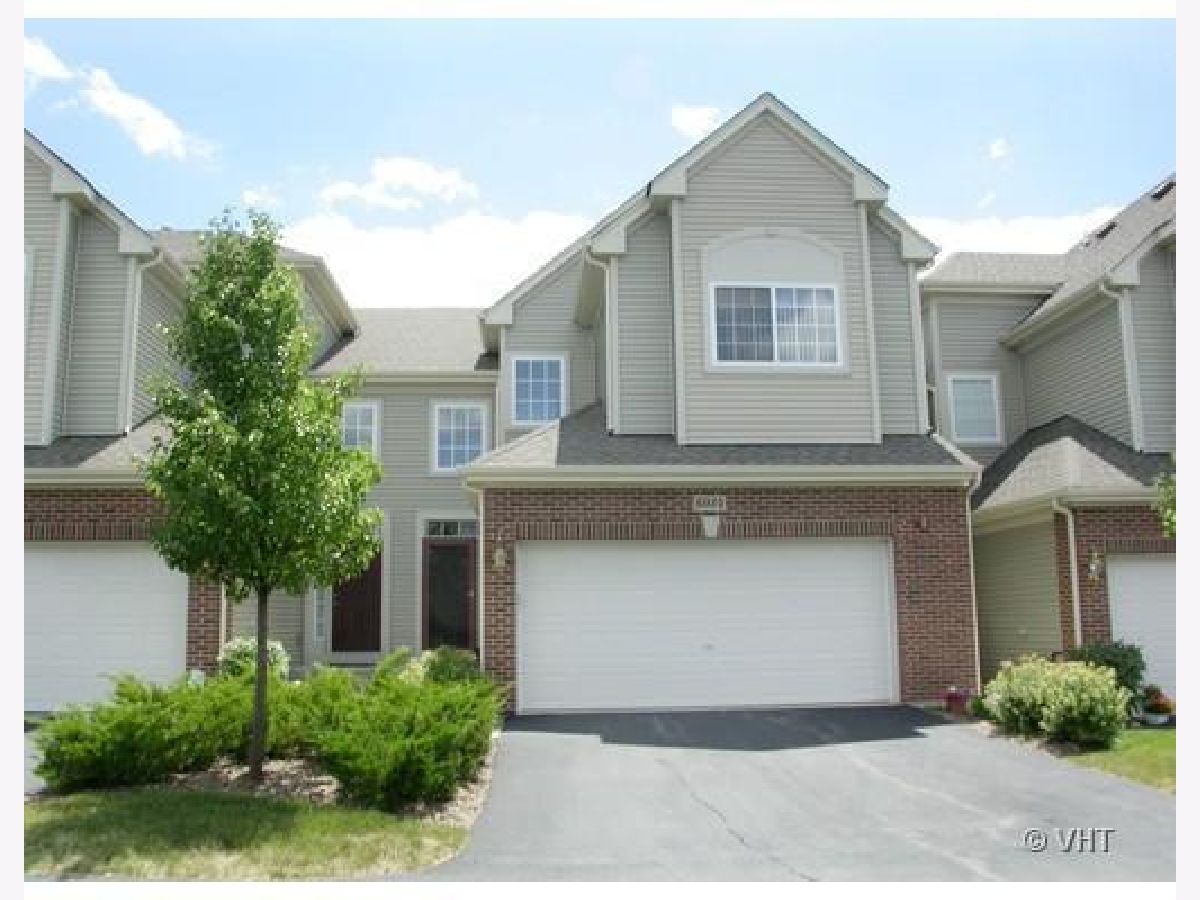 Townhomes & Condos Rented Canterbury Fields Hoffman Estates Illinois, 6034 Canterbury