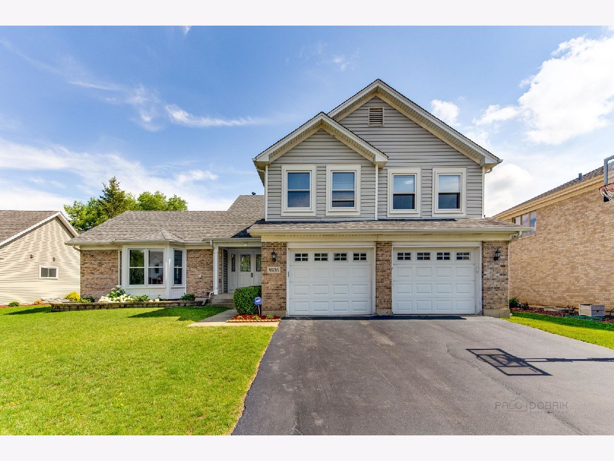 Homes & Condos & Townhomes Sold Casey Farms Hoffman Estates Illinois, 1635 Crowfoot