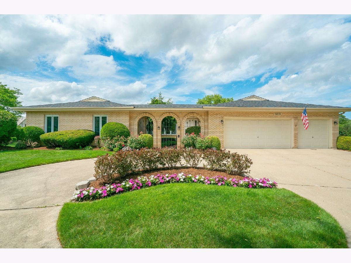 Homes Sold Forest Glen Oak Brook Illinois, 308 Woodview