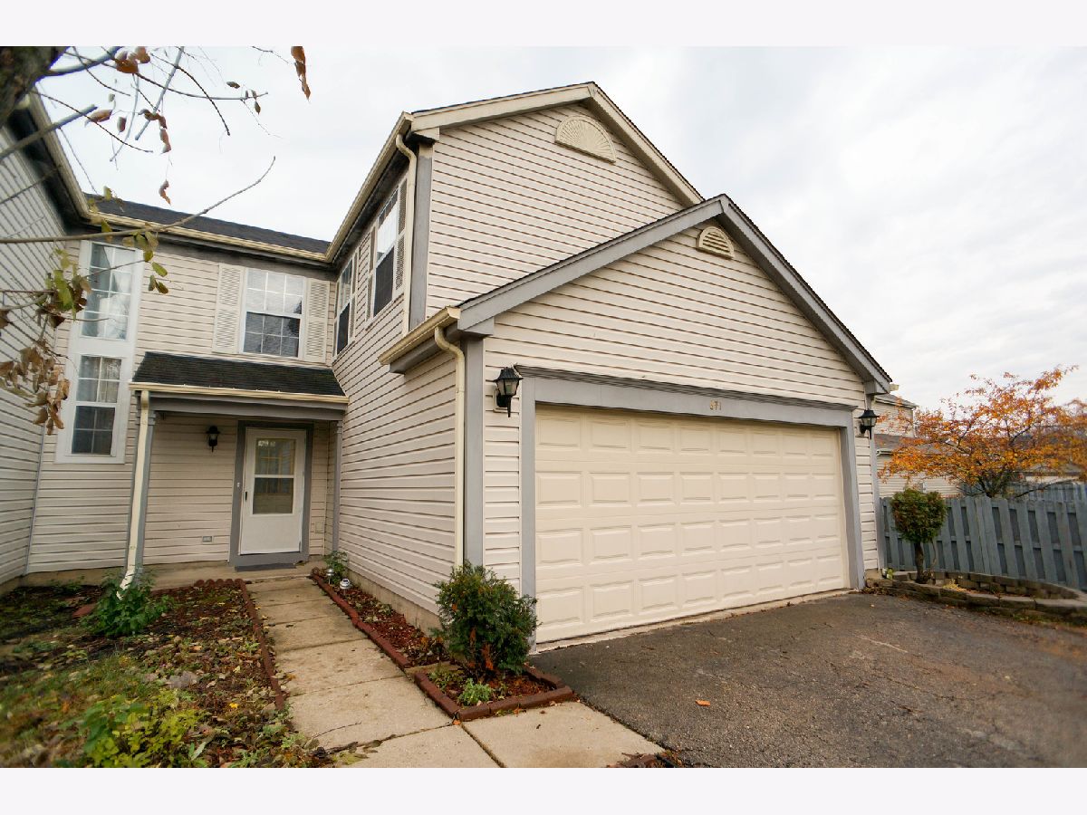 Condominiums Rented Legends Carol Stream Illinois, 671 Legends