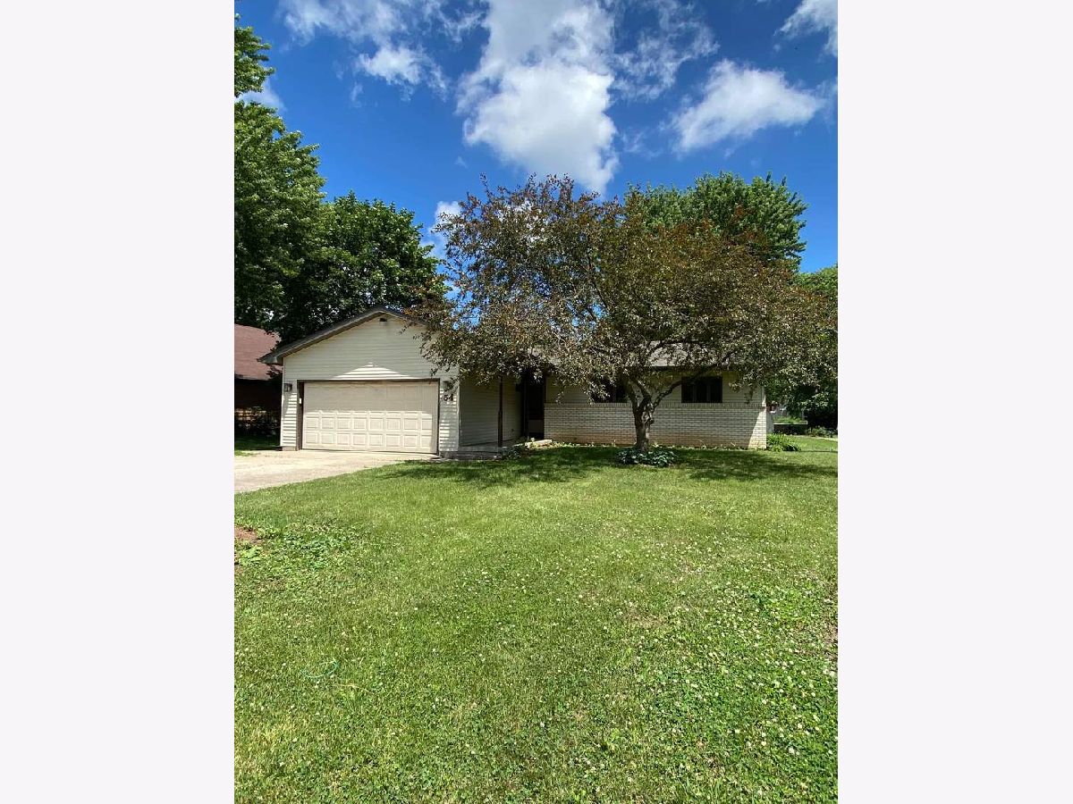 Homes Sold Lake Holiday Somonauk Illinois, 54 Clarece