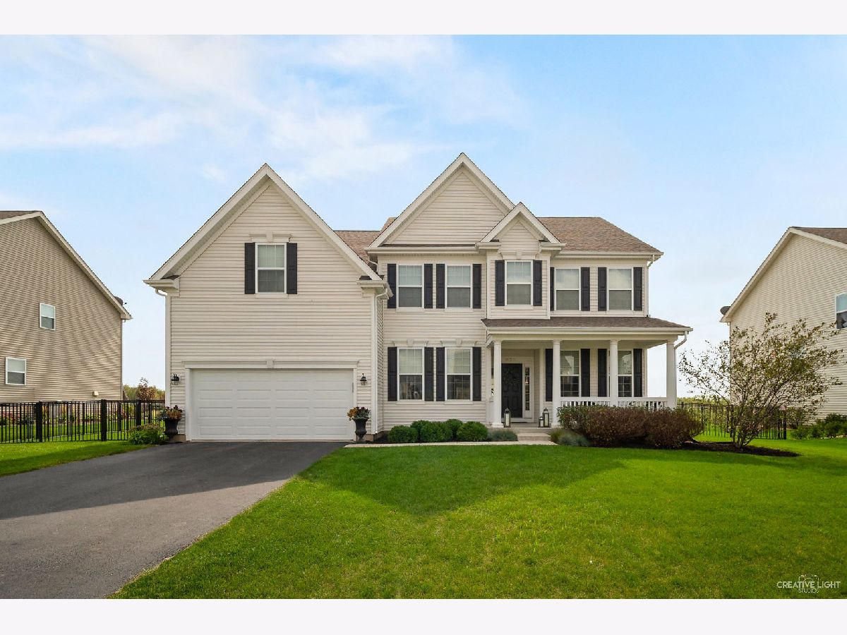 Homes Sold Prairie Glen Sugar Grove Illinois, 672 Ridgeview