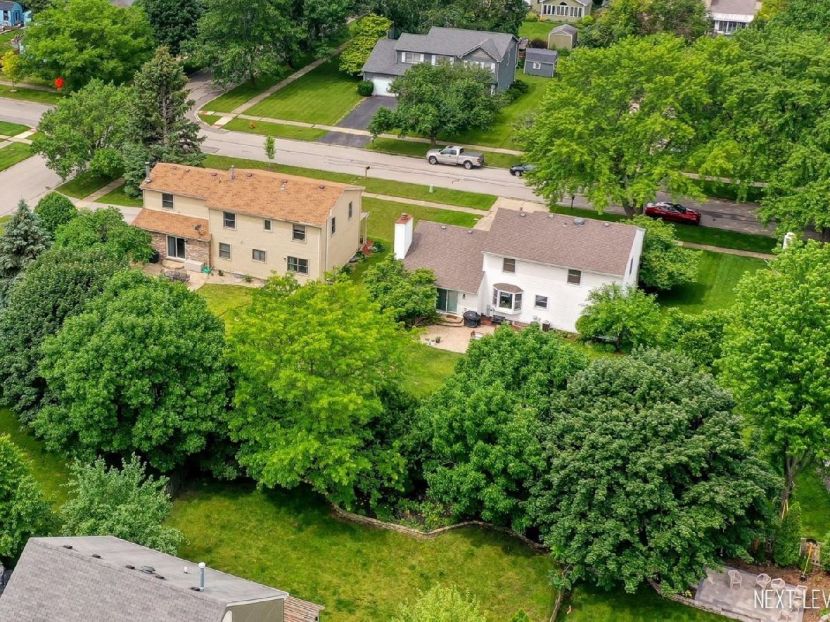 Homes Sold Trails Of Country Lakes Naperville Illinois, 6S055 Country Glen