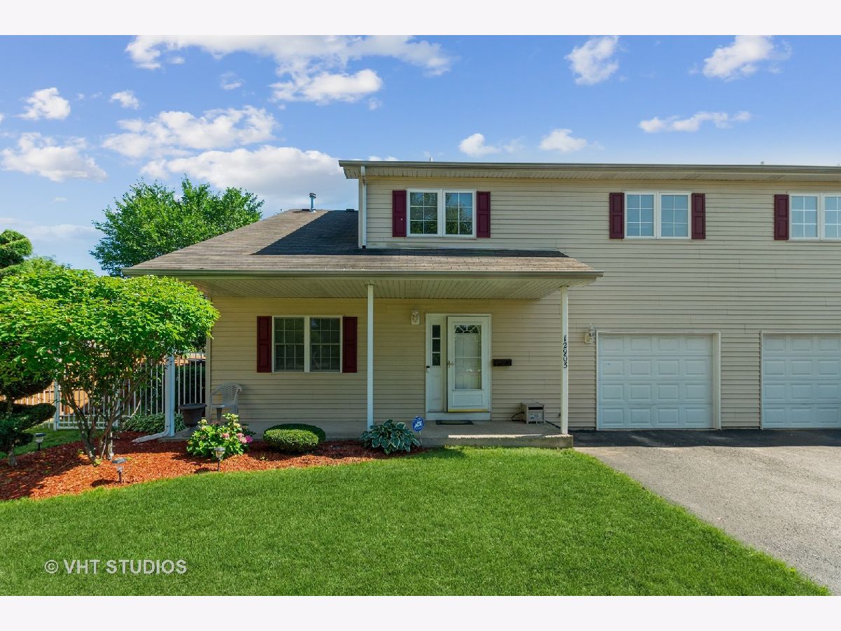 Condos & Townhomes Sold Treefarm Estates Calumet Park Illinois, 12903 May