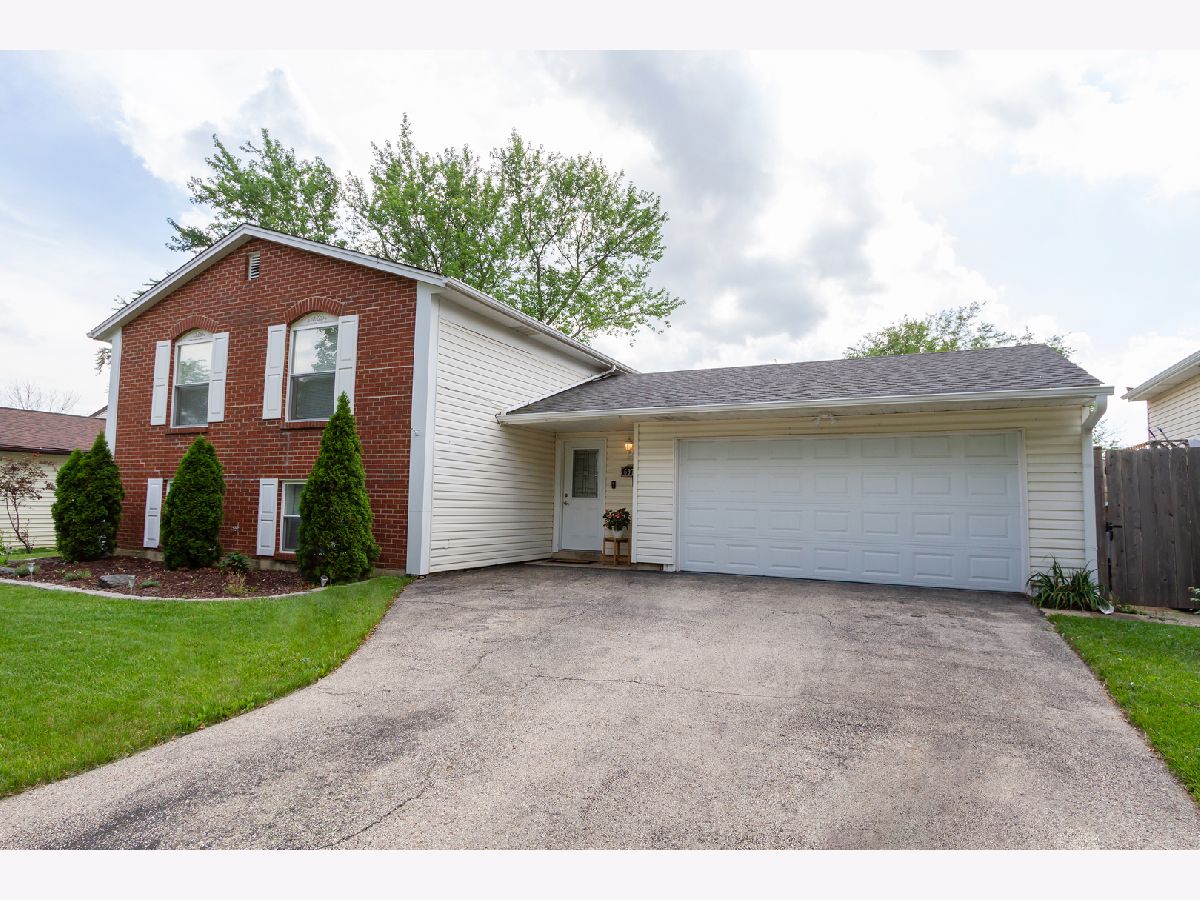 Homes Sold Hanover Terrace Hanover Park Illinois, 6976 Plumtree