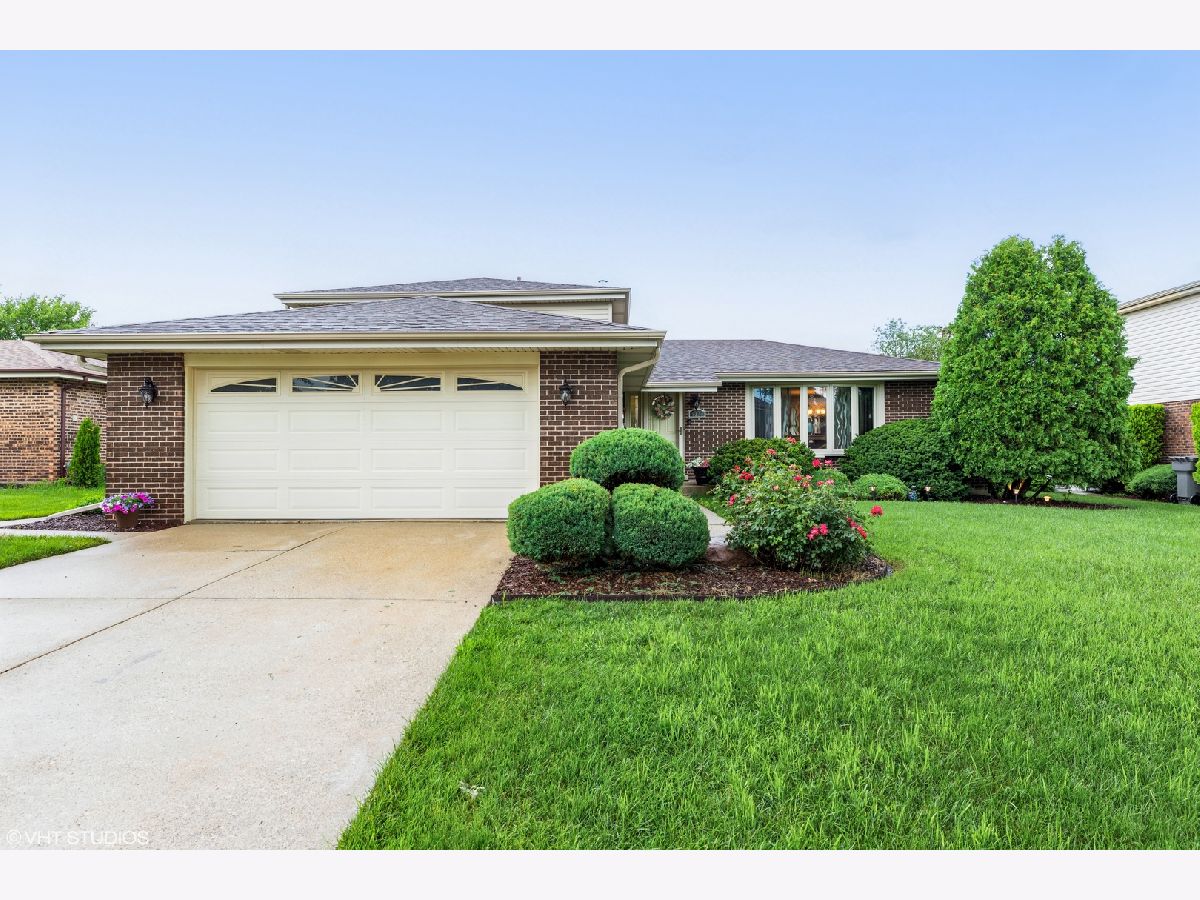 Homes & Townhomes & Condos Sold Creekside Matteson Illinois, 6306 Fox Run