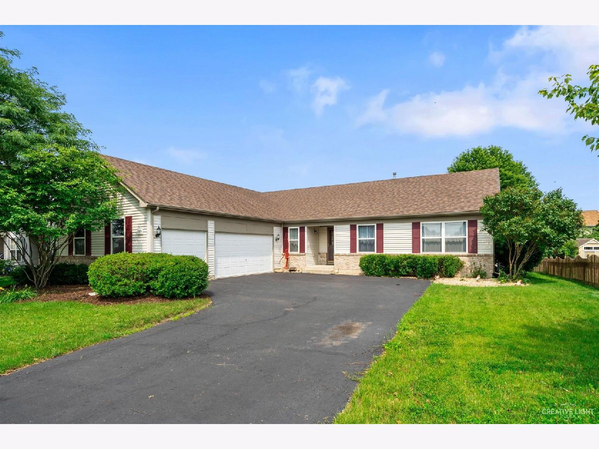 Homes Sold Deerpath Estates Aurora Illinois, 1325 Deerpath