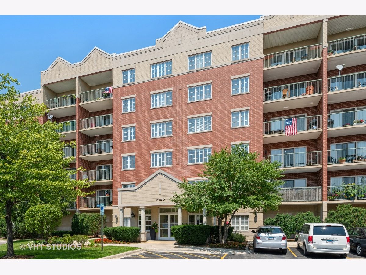 Lincoln Ridge Skokie IL, Condos & Townhomes For Sale & For Rent Sadie