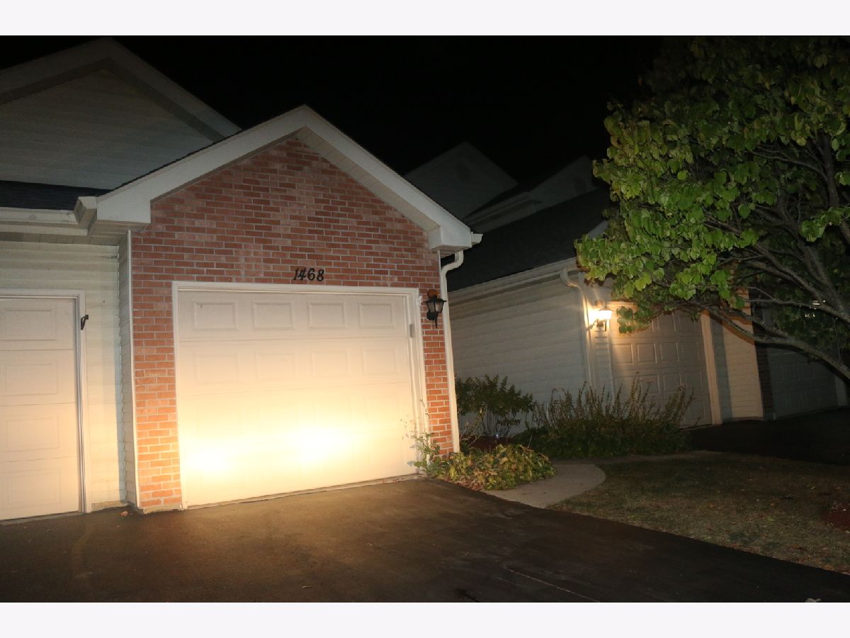 Townhomes & Condos & Homes Rented Glendale Lakes Glendale Heights Illinois, 1468 Golfview