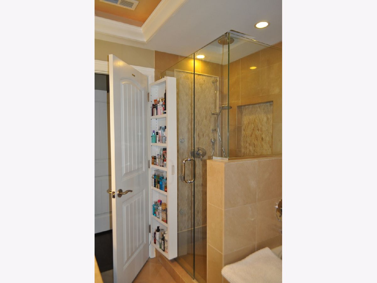 Homes & Condominiums Rented Independence Park Chicago Illinois, 4152 Elston