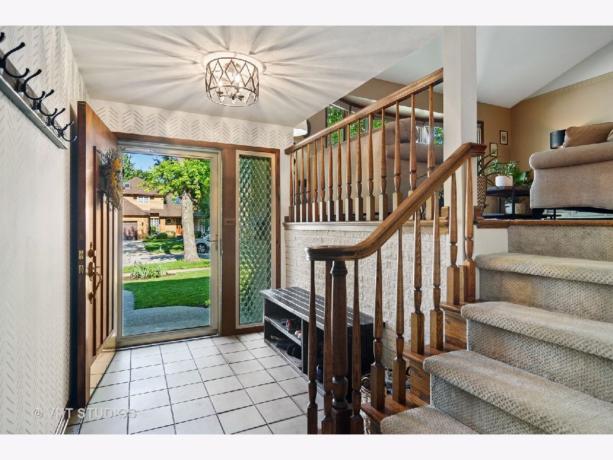 Homes Sold Recreation Park Arlington Heights Illinois, 307 Hickory