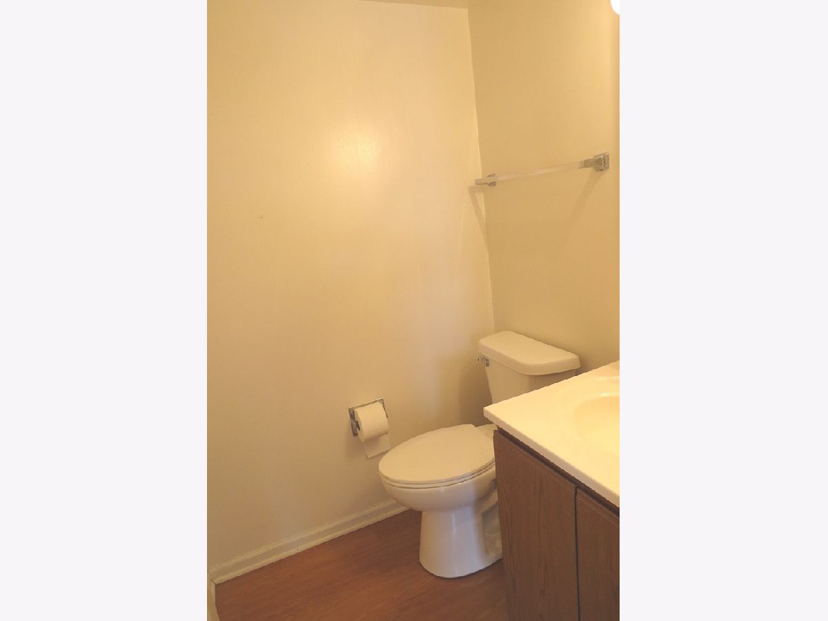 Townhomes & Homes Sold Maplewood Estates Carol Stream Illinois, 1305 Robin
