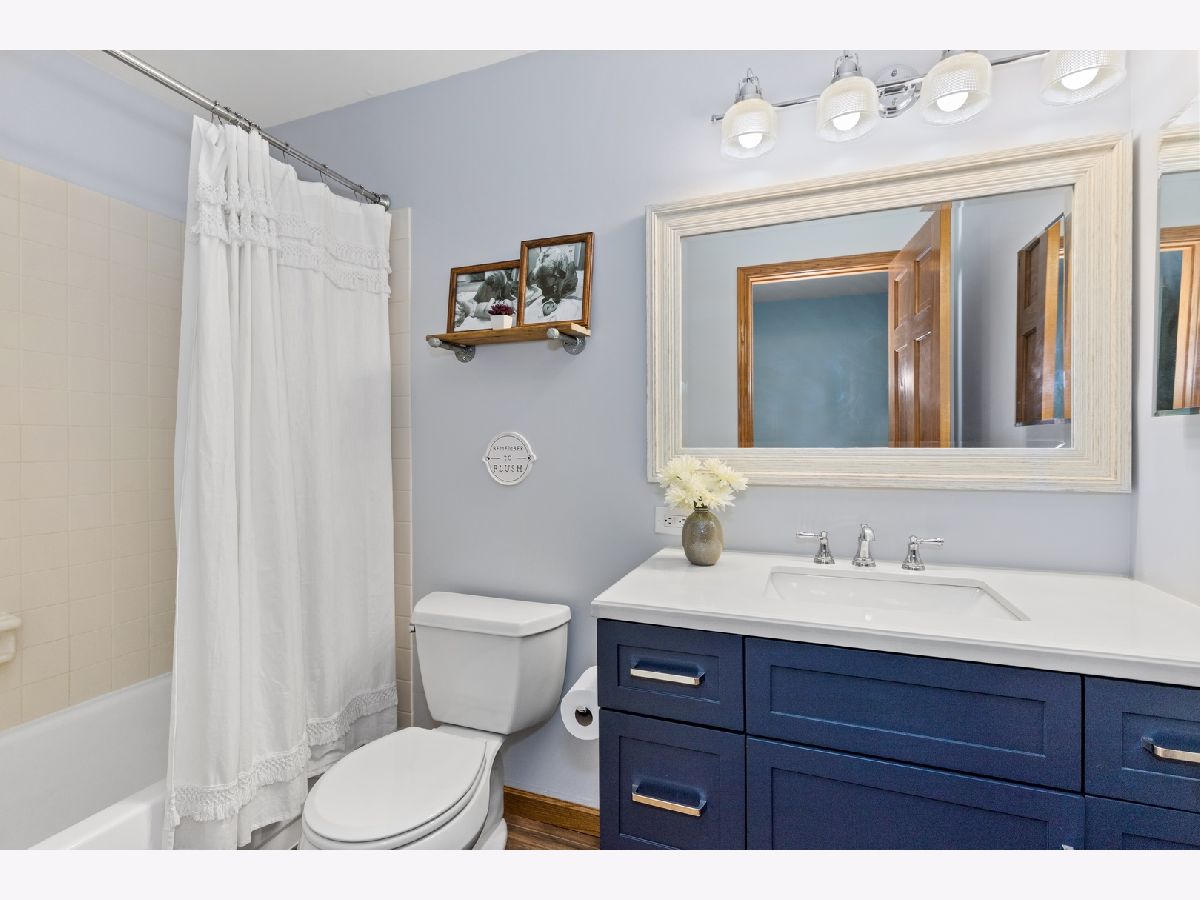 Homes Sold Eastlake Farms Grayslake Illinois, 417 Yorkshire