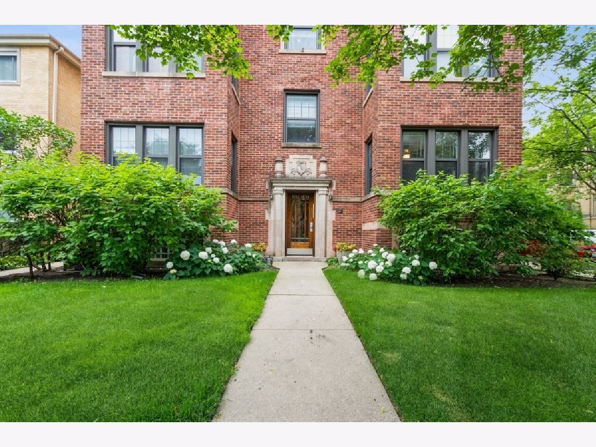 Condominiums Sold Elmwood Place Evanston Illinois, 834 Seward