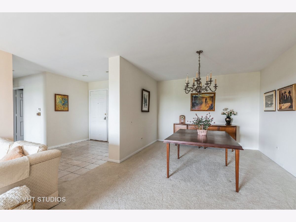 Mission Hills Northbrook IL, Condos & Townhomes & Homes For Sale & For