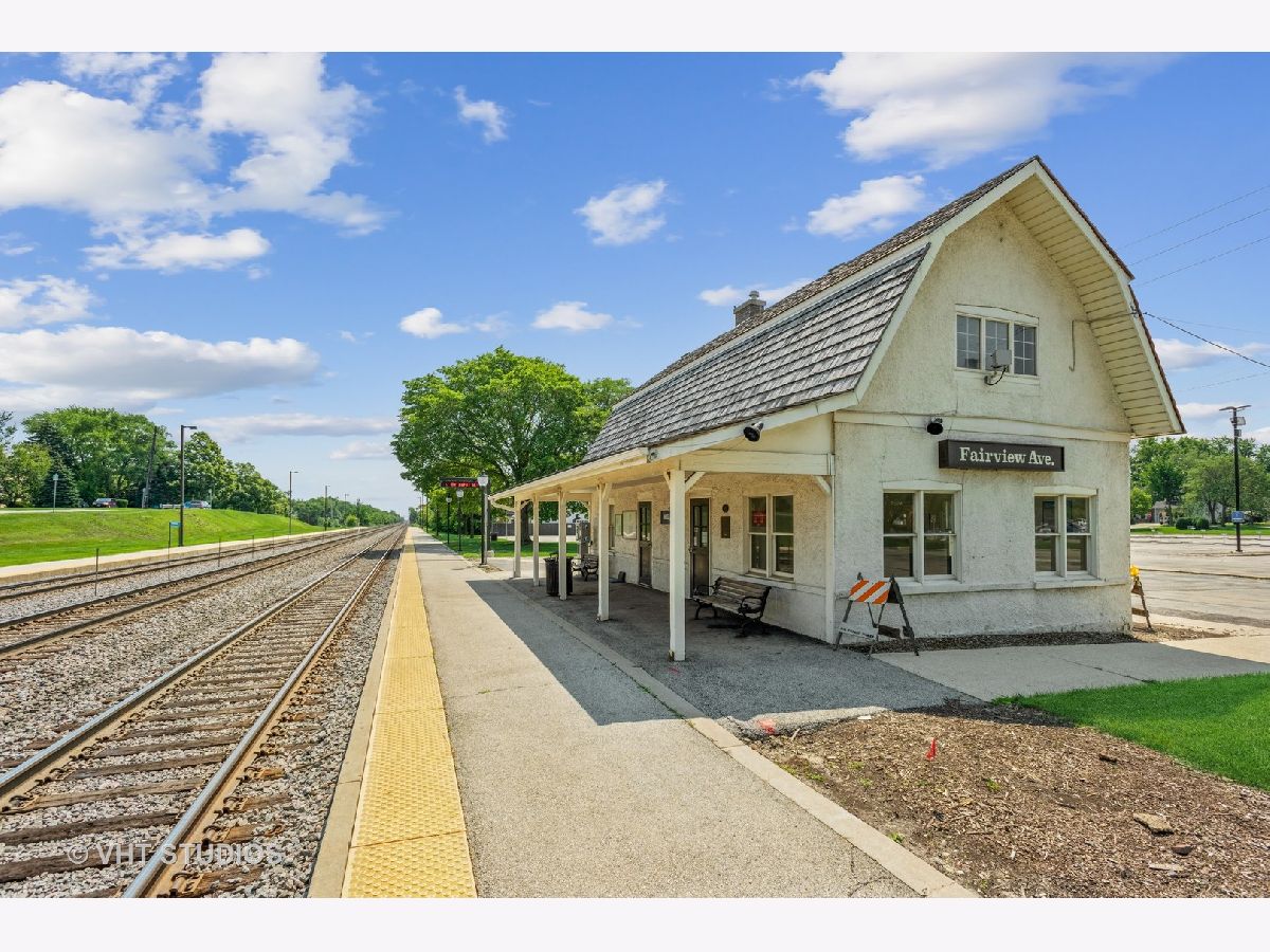 Condominiums & Homes Sold Maple Grove Downers Grove Illinois, 5125 Blodgett